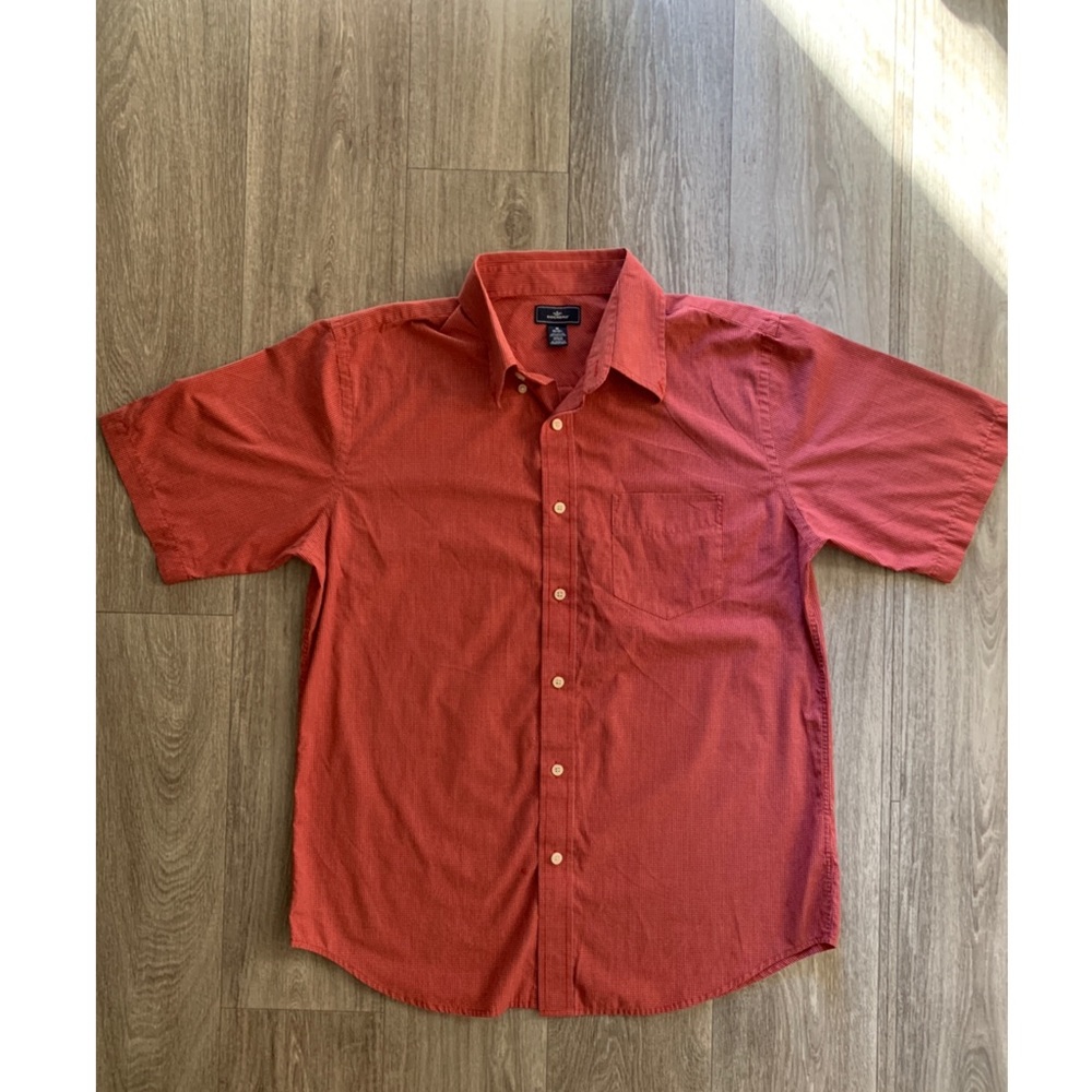 Dockers Red Short Sleeve Dress Shirt Medium